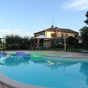 Alloggio per agriturismo Papaveri E Papere, Saludecio